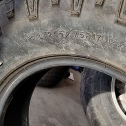 Single Duratrac r17 