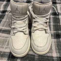 Size is 6  
