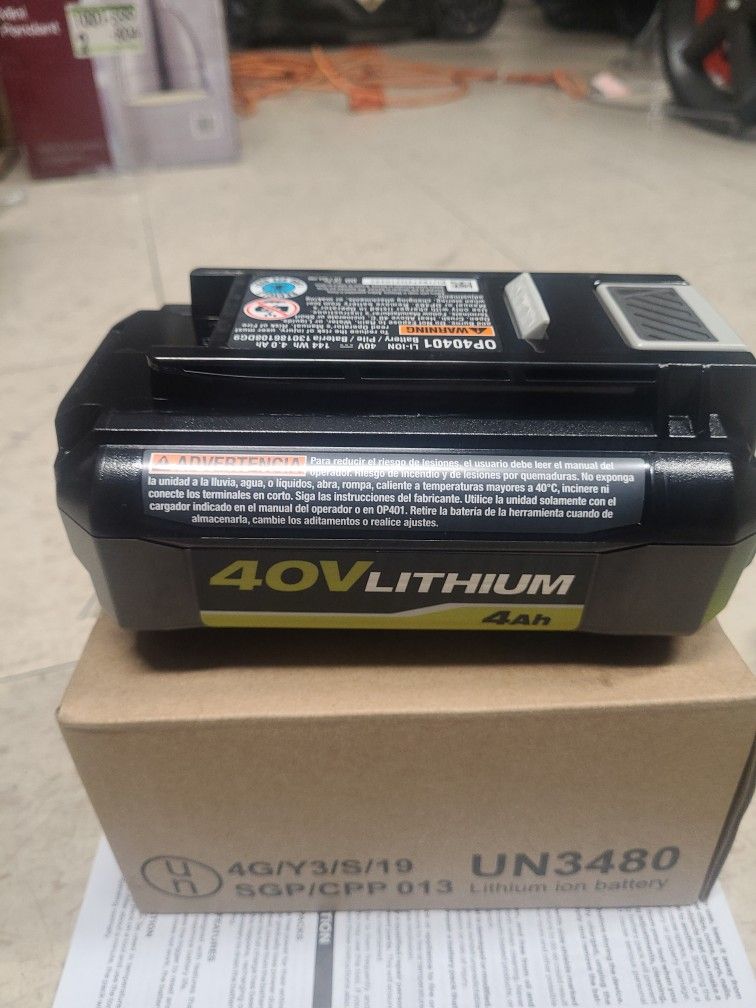 40 V Lithium 4Ah BIATRREY AN CHARGER 