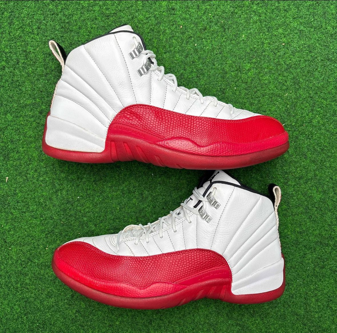 Jordan Retro 12 “ Cherry “ 