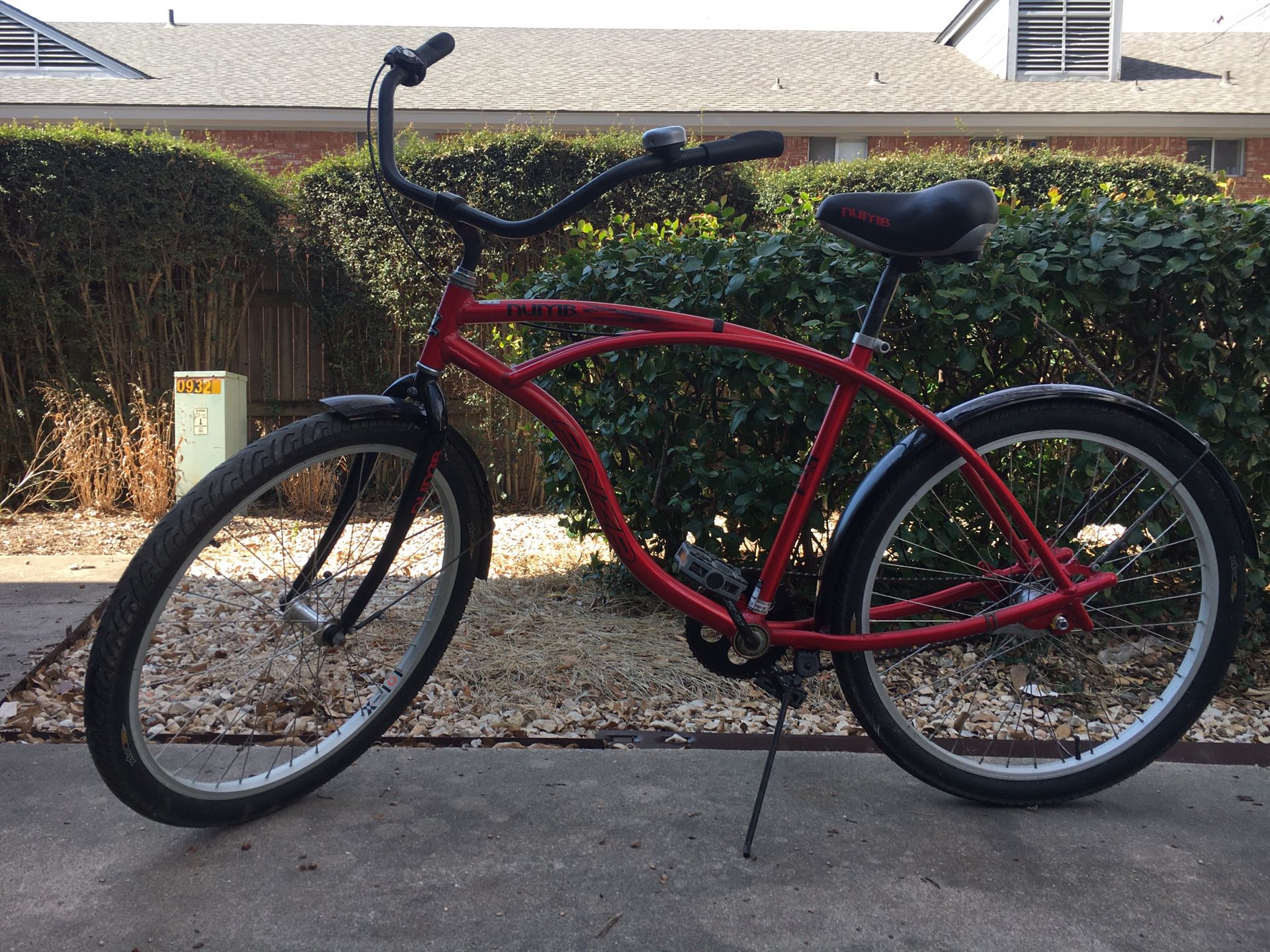 SWEET fat tire cruiser! 3 speeds, 26” tires, fits riders from about 5’8” to just over 6’. It’s been a lot fun! $50