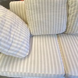 Clean and comfortable Couch 