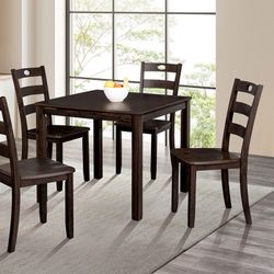 DEAL OF THE DAY 5 PIECE DINING TABLE SET $$$398