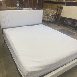 BRAND NEW HAIDE UPHOLSTERY QUEEN SIZE BED FRAME 