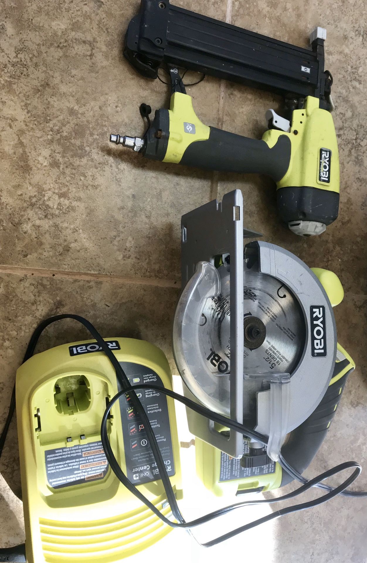 Ryobi Tool Set Gallon Pancake Compressor 150 PSI with 18 Gauge