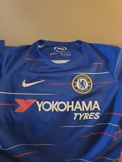 Authentic Boys Chelsea Football Club Set.  Size XS.  Very Little Wear. 