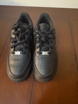 Black Airforce size 5.5 Y