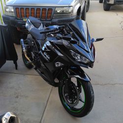 2022 ninja 400