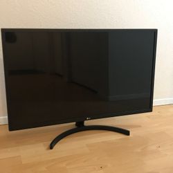 LG Monitor 31”QHD”