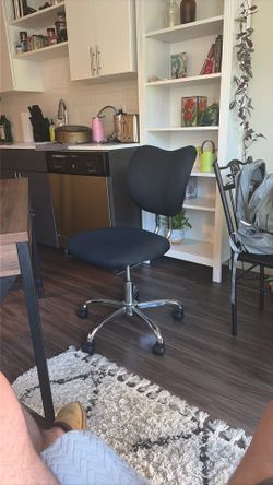 Adjustable Height Desk Chair