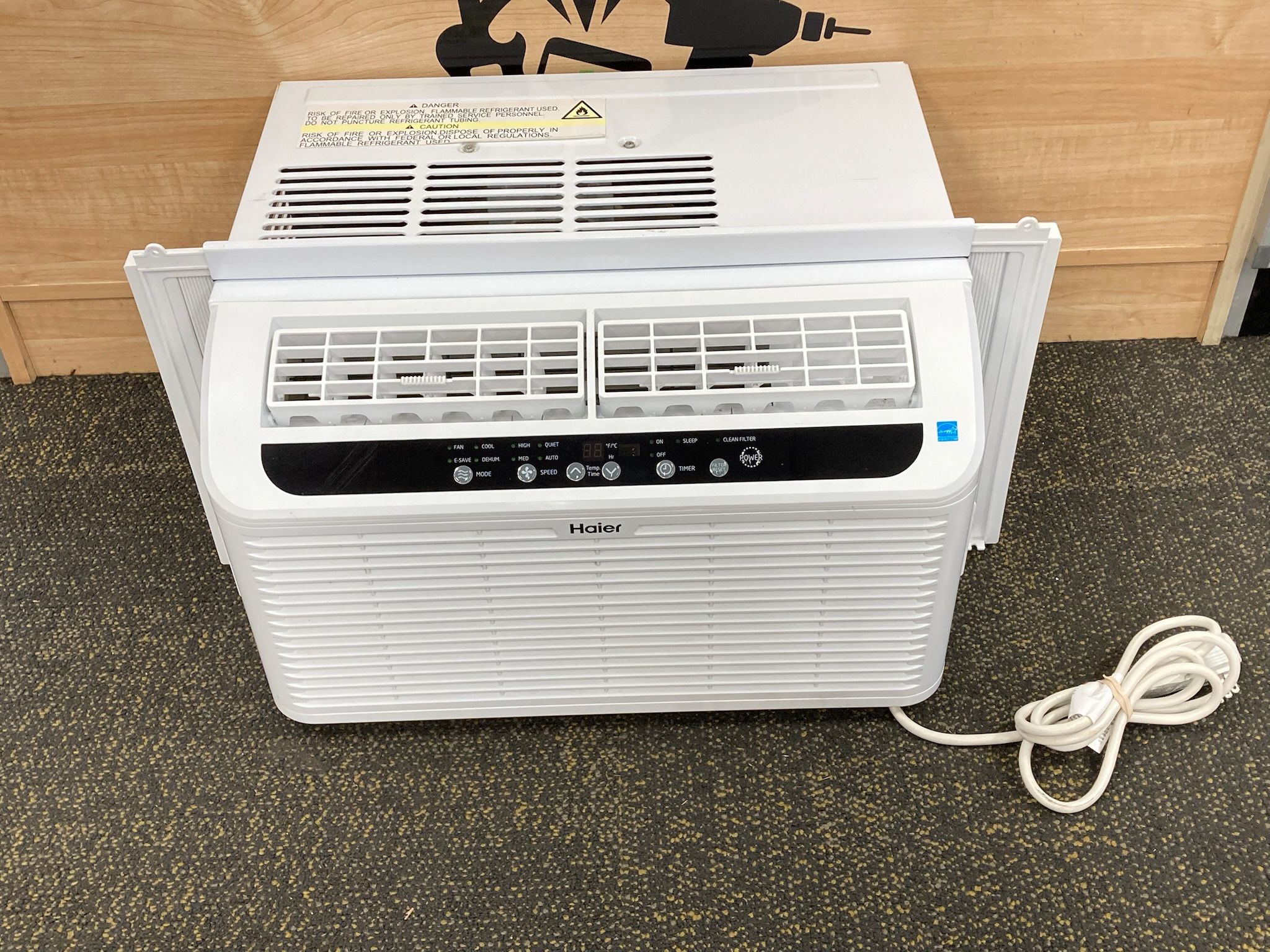 Haier ESAQ406TZQ1 6,200 BTU Ultra Quiet Window Air Conditioner