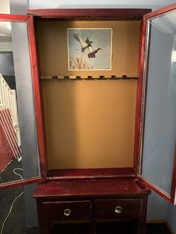 Red Stained Gun Case