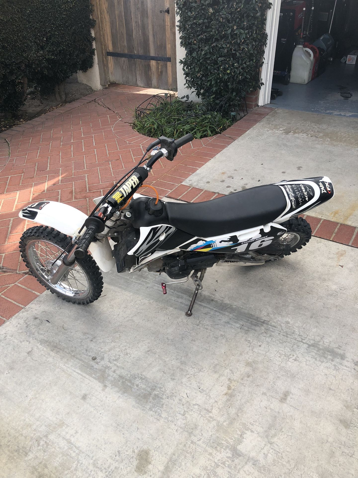 kawasaki 110 pit bike
