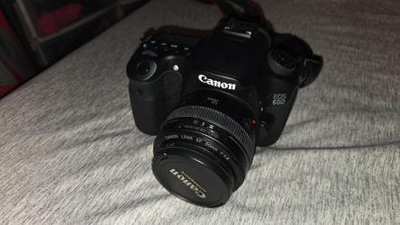 Used Canon 60D with Lenses