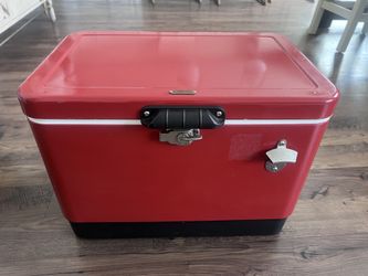 Magnolia Vintage-Style Red Cooler