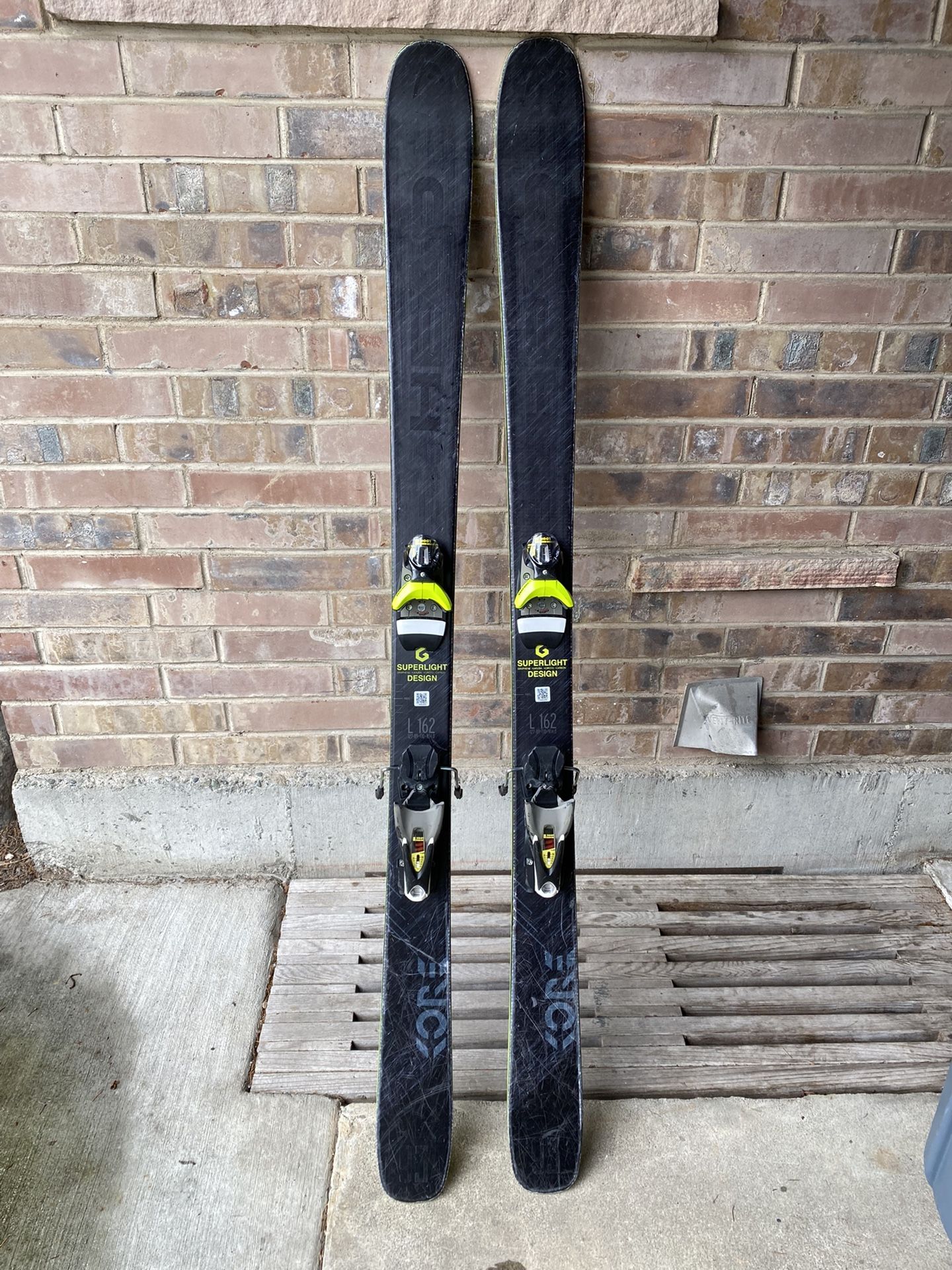 Head Kore 93 (162cm) Skis With Look SPX 12 Bindings