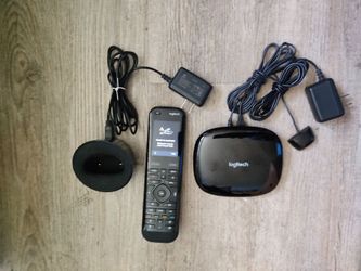 Logitech Harmony Elite Universal Remote Control System (Model: R0010) For Sale (Remote, Charger, Hub)