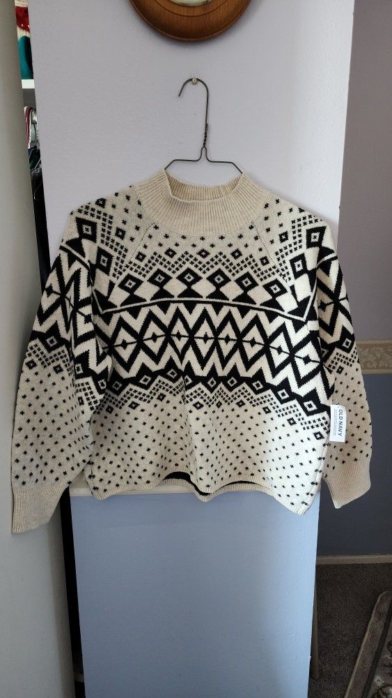 Old Navy Sweater