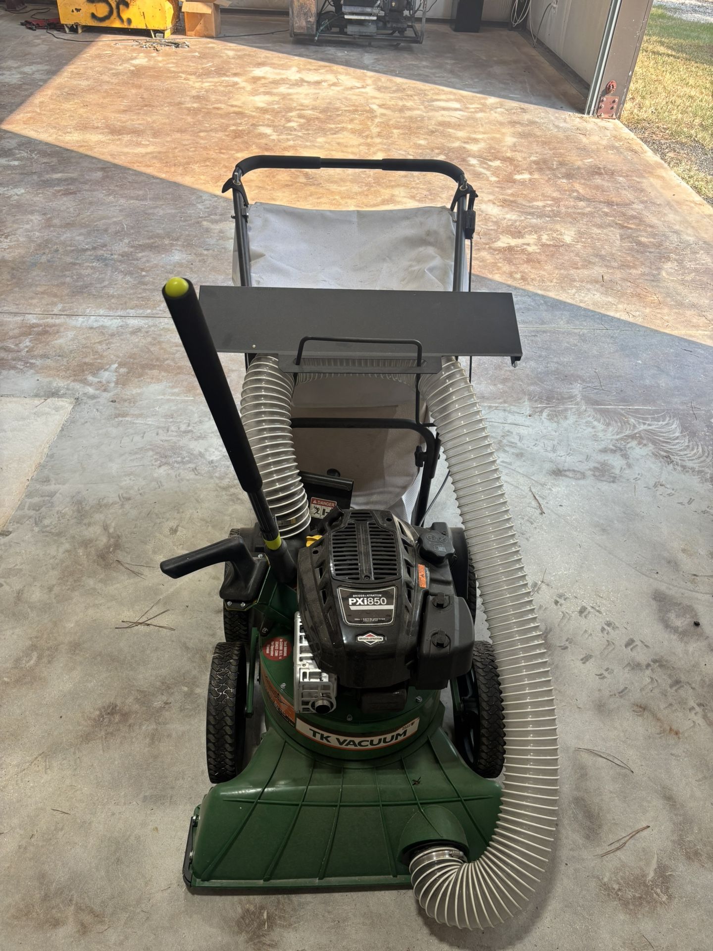 Bill goat, leaf sucker wood chipper