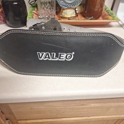 VALERO 6" BLACK LEATHER PADDED WEIGHT LIFTING BELT BACK SUPPORT BELT SIZE. 36/38. $20 FIRM PRICE 