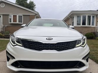 2019 KIA Optima