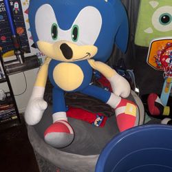 Big Sonic Plush 
