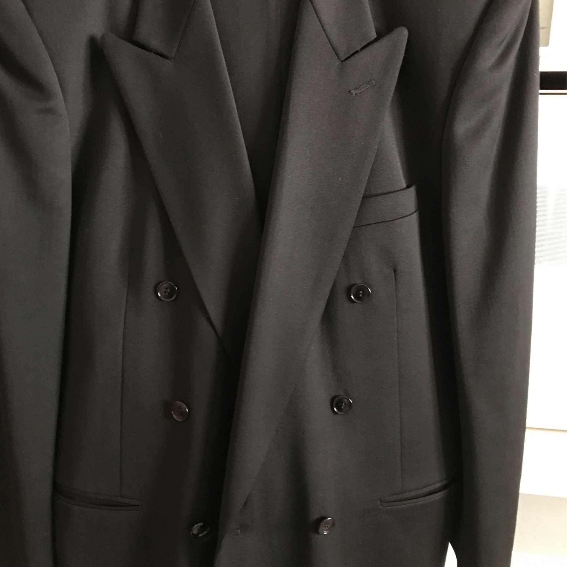 Albert Nipon/ Mr. Eddie Men’s Black Suit sz. 44L Jacket sz. 42-43 Pant CLASSY $200-
