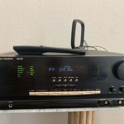 Harman Kardon Receiver & Remote Control 