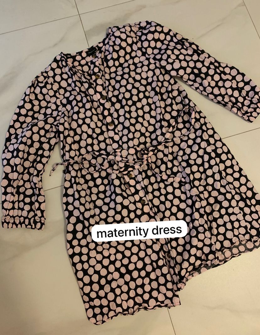 Maternity Clothes Size: L