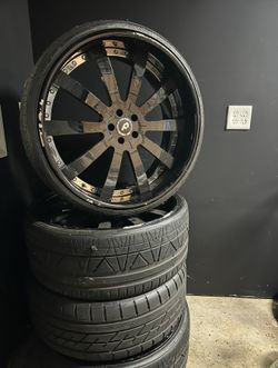 24 inch Forgiatos with tires