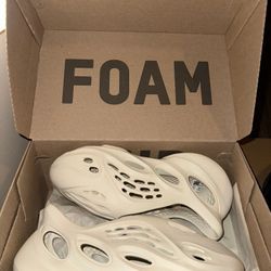 Yeezy Foam Runners 