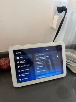 Amazon Echo Show 8 – White, Fully Working, With Power Adapter