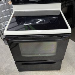 Kenmore Electric Oven Range Works Great! 