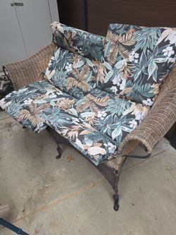Expensive IRON bench 400 w cushions