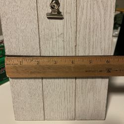 Glassless Picture Holder