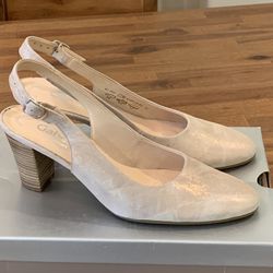 New Gabor Ladies D see king Back Pumps Size 10