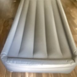 Intex Air mattress