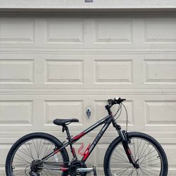 Trek 820 Mountain Bike – 26” wheels - 13” small frame Bicycle
