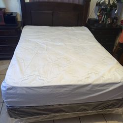 Full Size Bed