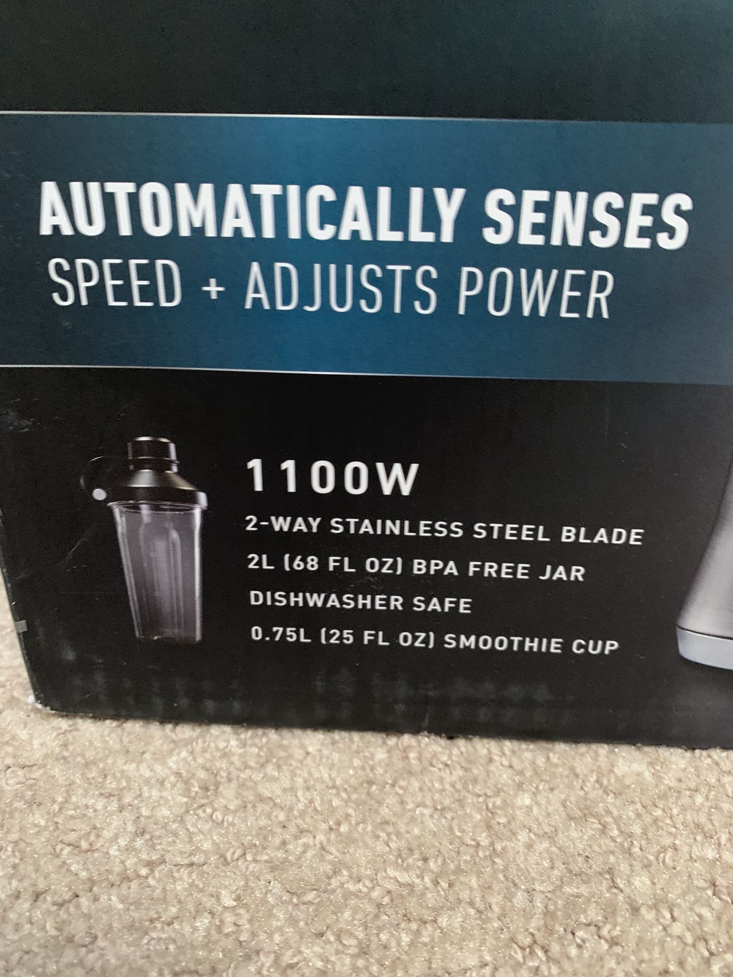 NEW/UNOPENED Calphalon Auto Speed Blender