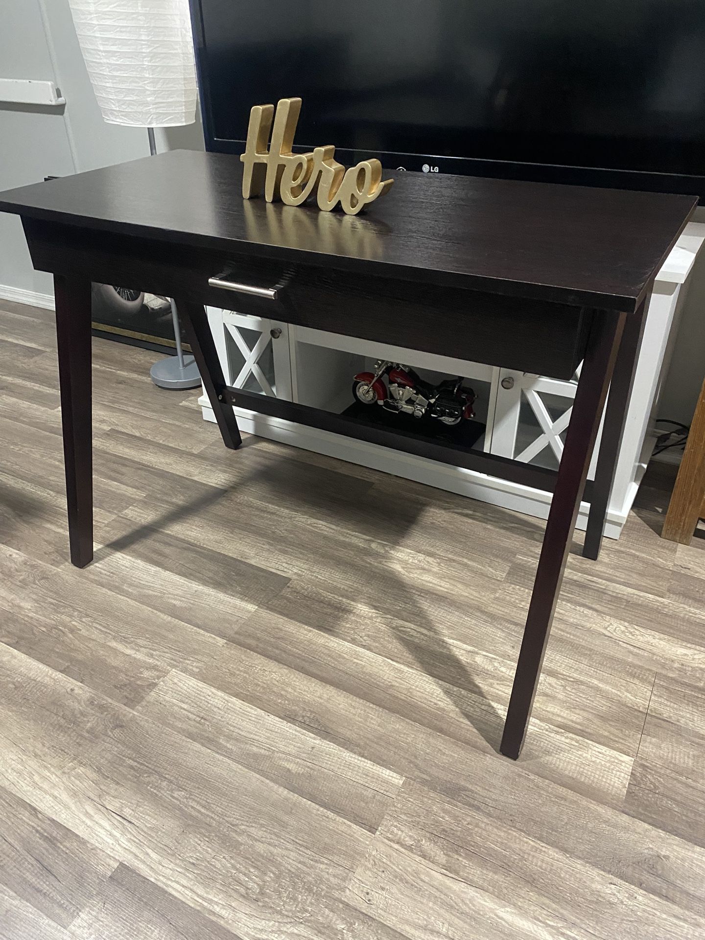 Nice Desk