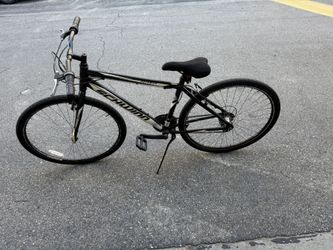 Schwinn Pathway Hybrid Bike