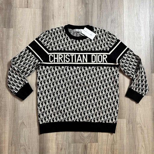 Size Medium 