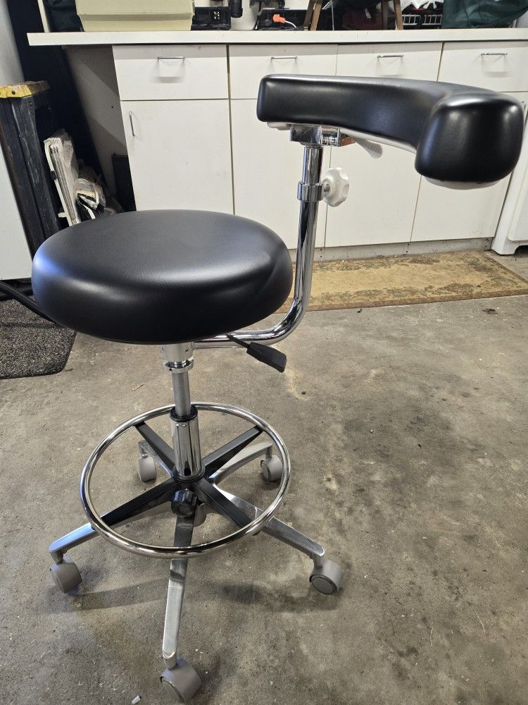 Dental Assistant Chair- Like New