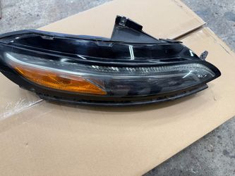 2014-2018 jeep Cherokee headlight right side