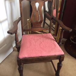 Antique arm chair