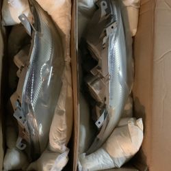 2010 Toyota Camry Used Headlights(non Damaged, No Bulbs Included)