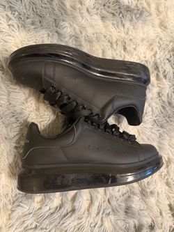 TRIPPLE BLACK ALEXANDER MCQUEENS SIZE 9 MEN