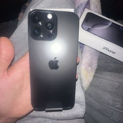 iPhone 16 Pro Max 1Tb UNLOCKED!
