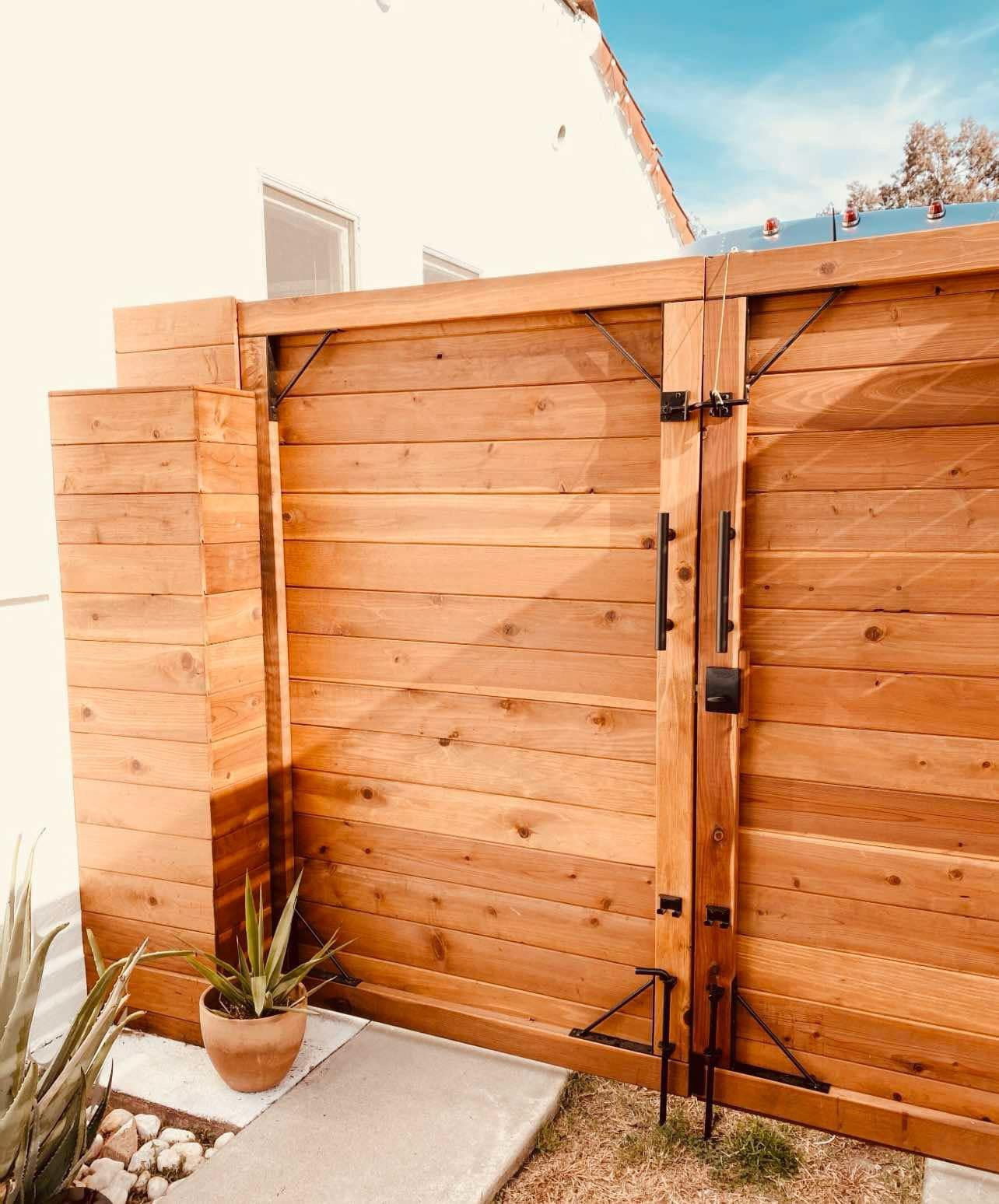 Custom deck balcony backyard landscaping succulent hanging planter vertical garden bed trellis cedar redwood